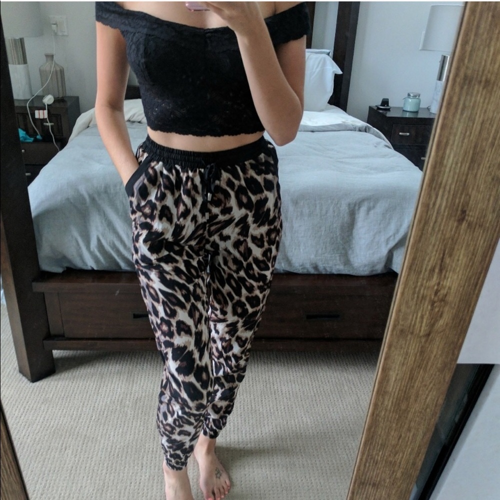 Bar III leopard pants Size M